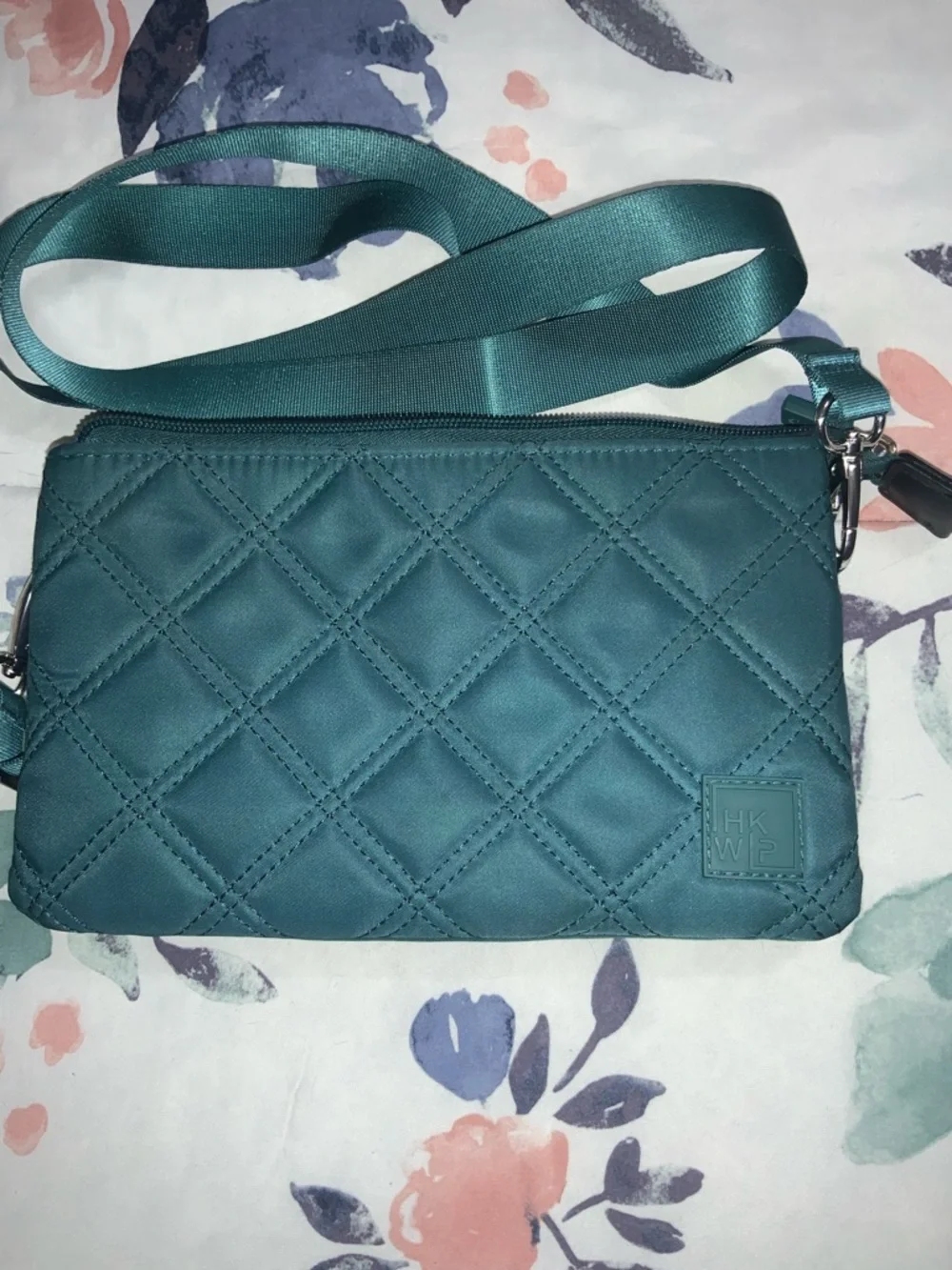 Teal Quilted Crossbody Bag with Adjustable Strap - Women - Picture 4 of 7